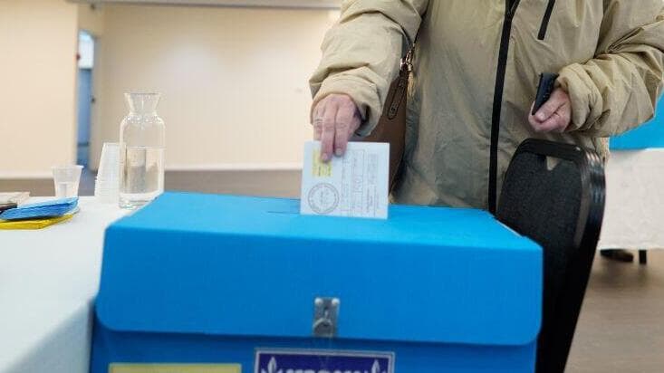 בחירות לרשויות המקומיות בצפון- מפונים בקלפיות בירושלים (צילום: שלו שלום) בחירות לרשויות המקומיות בצפון- מפונים בקלפיות בירושלים