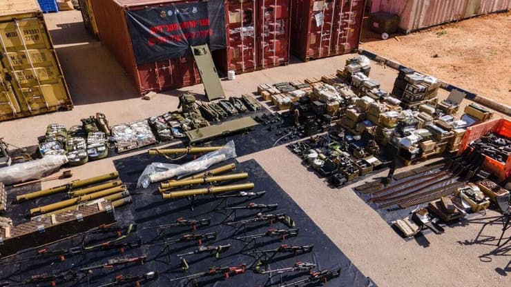 אמל"ח שהוחרם מוצג בתצוגת השלל שצה"ל תפס בעזה ובלבנון במהלך המלחמה