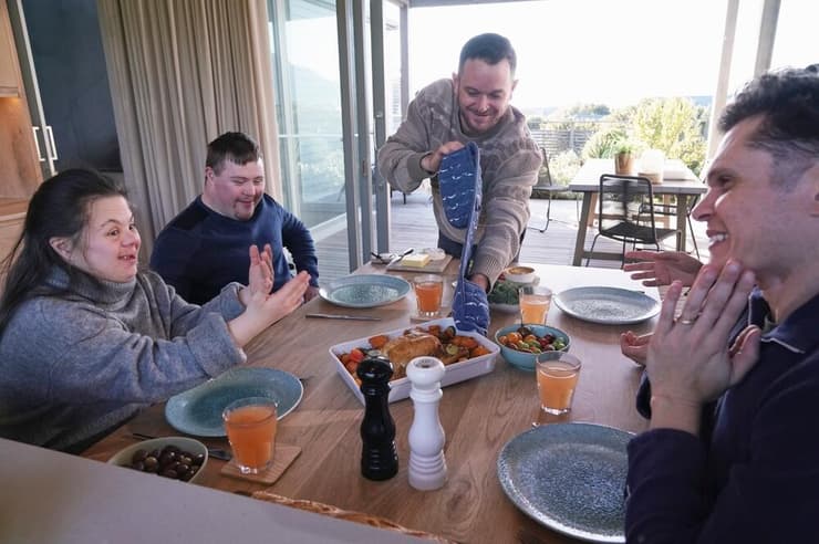 פתיחות גוברת בחברה הישראלית לאינטראקציה יומיומית עם אנשים עם מוגבלות שכלית   