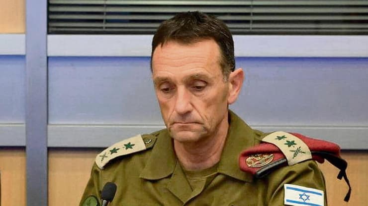 הרמטכ"ל הפורש הרצי הלוי בבור בעת המלחמה