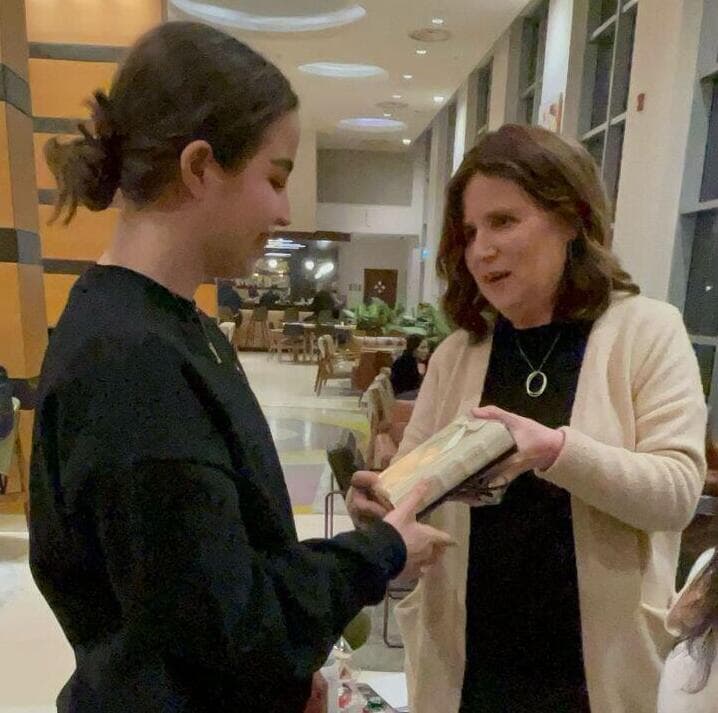 אגם ברגר נפגשה עם צילי שניידר ושניאור ובר