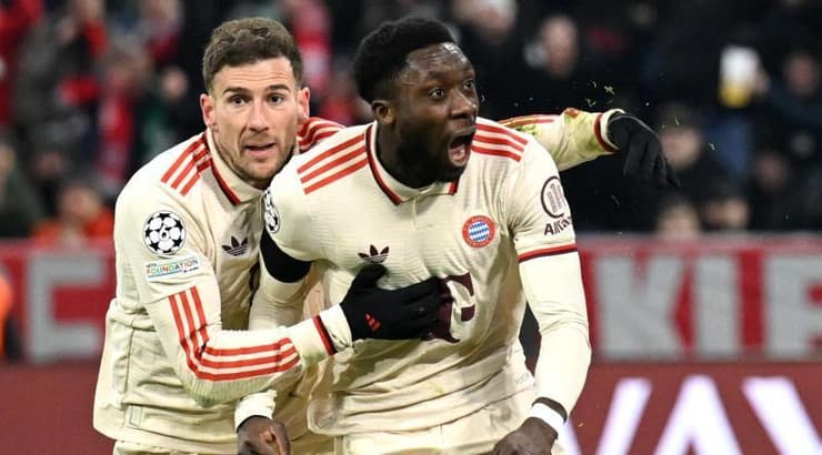 אלפונסו דייויס ולאון גורצקה בטירוף (רויטרס) אלפונסו דייויס ולאון גורצקה בטירוף