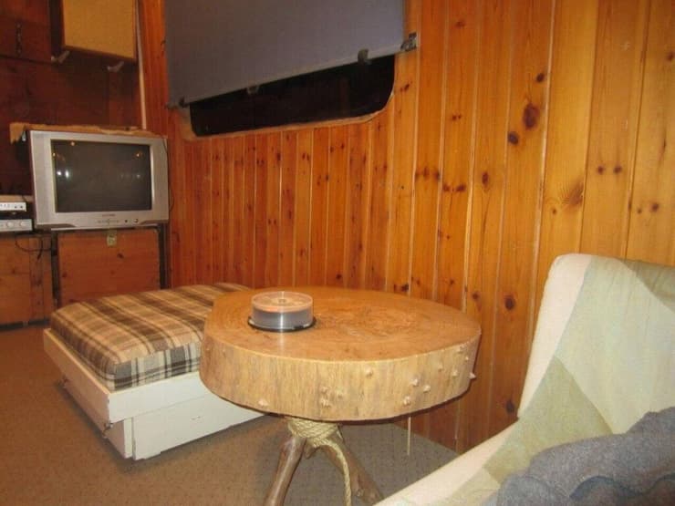 האוטובוס של שגיא דקל חן מבפנים