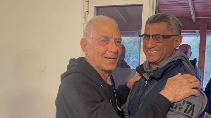 משלחת ממשפחת אלעוברה מרהט אצל גדי מוזס במושב שדה ניצן בעוטף