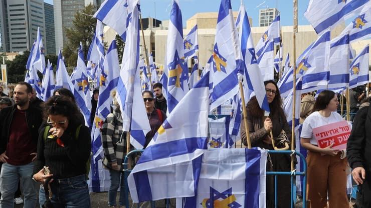 כיכר החטופים יום החזרת ארבע החטופים החללים
