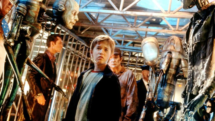 אני רואה אנדרואידים מתים. היילי ג'ואל אוסמונט, מתוך "AI: אינטליגנציה מלאכותית" (צילום: באדיבות yes) היילי ג'ואל אוסמונט, מתוך "AI: אינטליגנציה מלאכותית"