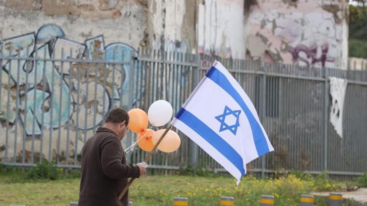 אבו כביר המכון לרופאה משפטית במהלך קבלת גופות החטופים