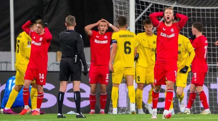 שחקני טוונטה לא מאמינים