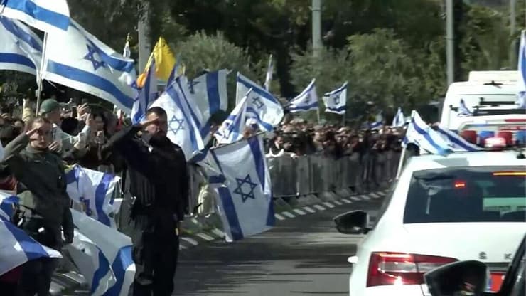 ארונות החללים החטופים מגיעים לאבו כביר (צילום: דוברות המשטרה) ארונות החללים החטופים מגיעים לאבו כביר, המכון לרופאה משפטית