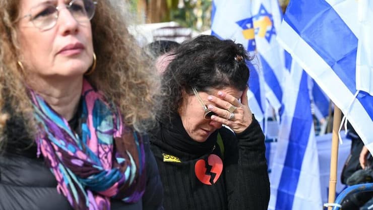 כיכר החטופים יום החזרת ארבע החטופים החללים