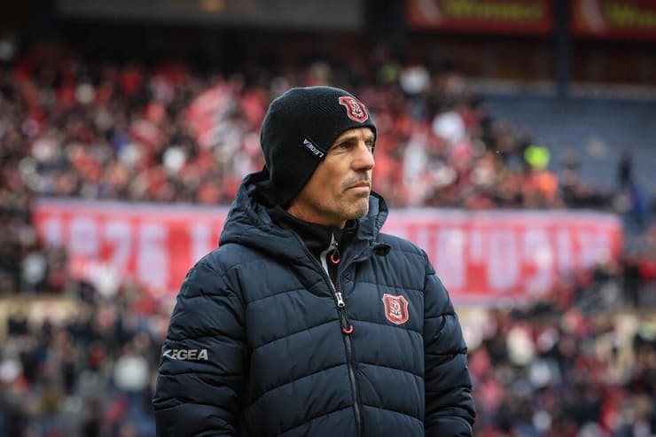 מאמן הפועל ירושלים זיו אריה