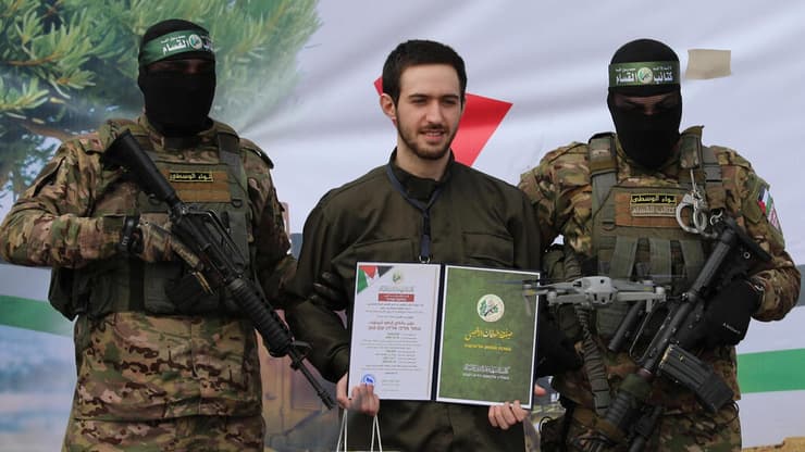 רגעי שחרור החטופים בפעימה השביעית