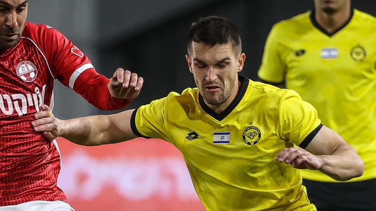 מצהוב לאדום. זלאטנוביץ' (צילום: עוז מועלם) גורדנה מול זלאטנוביץ'