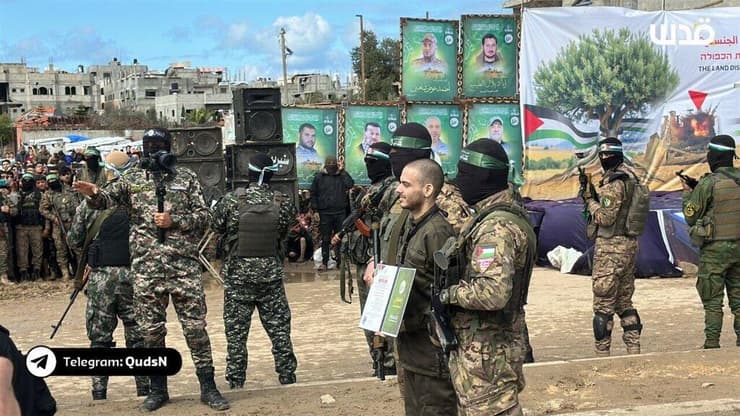 רגעי שחרור החטופים בפעימה השביעית רגעי שחרור החטופים בפעימה השביעית