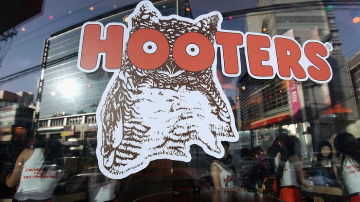  הוטרס Hooters