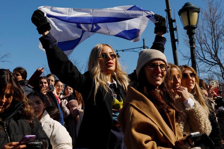 דגל ישראל מונף באירוע