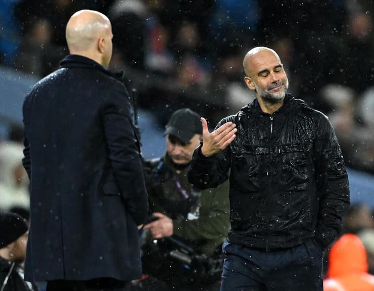 פפ מעביר את השרביט לסלוט?