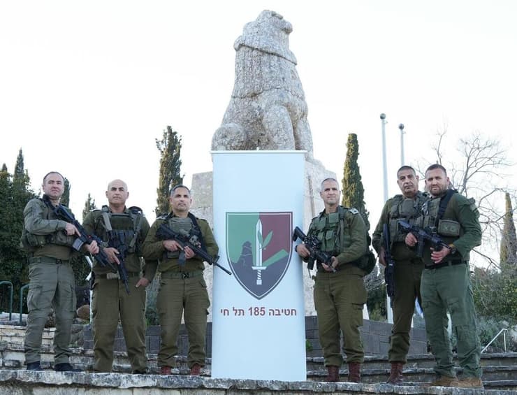 צילום: אפי שריר הקמת חטיבת תל חי באנדרטת הארי השואג