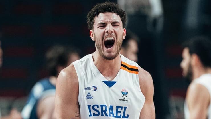 רשם עונת שיא. יעקב (צילום: FIBA.COM) יעקב