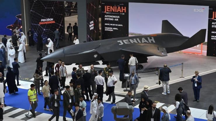 תערוכת נשק ב אבו דאבי איחוד האמירויות בין 17 ל-21 בפברואר