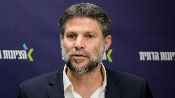 בצלאל סמוטריץ' בישיבת הסיעה של הציונות הדתית (צילום: שלו שלום) בצלאל סמוטריץ' בישיבת הסיעה של הציונות הדתית