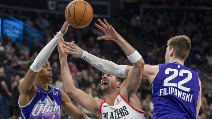 אבדיה מנסה לפלס את עצמו בדרך לסל, הלילה מול יוטה (צילום: AP Photo/Rick Egan)) דני אבדיה