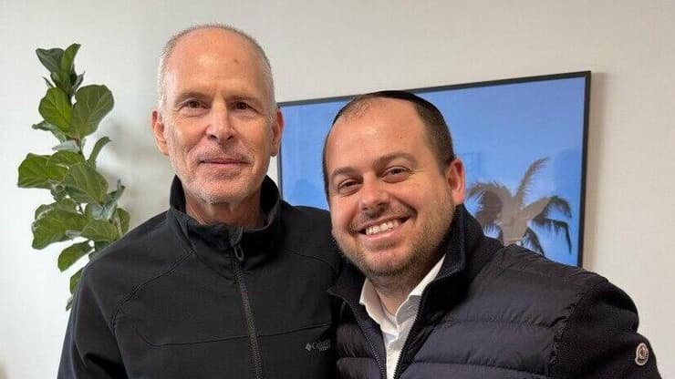 קית' סיגל ושי גראוכר