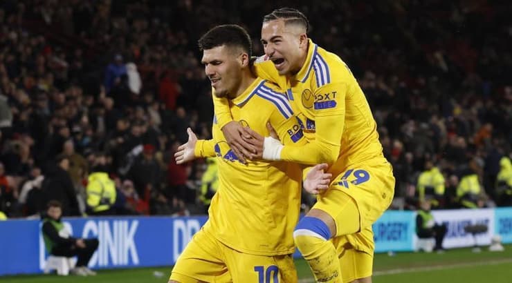 ג'ואל פירו חוגג