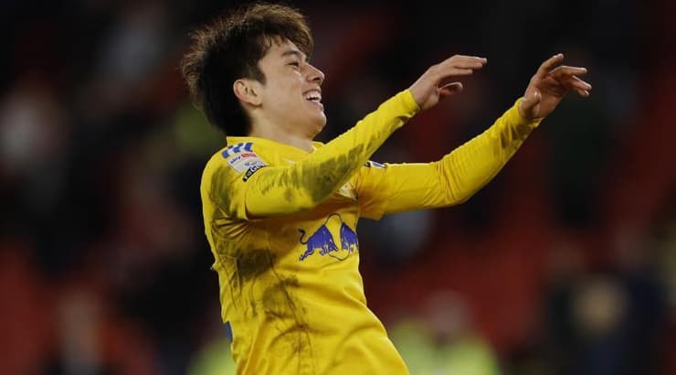 או טנאקה חוגג