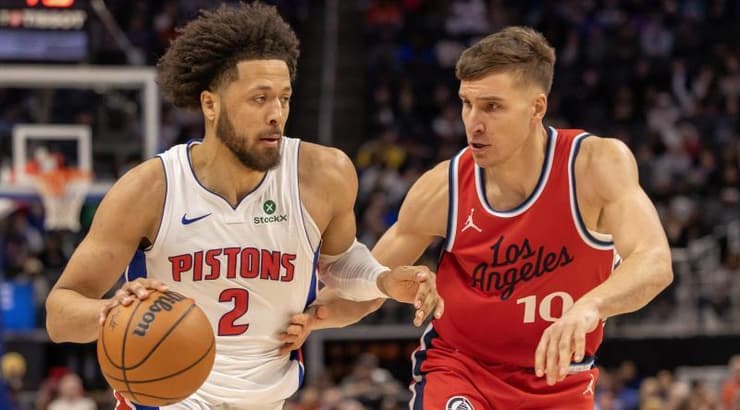 32 נקודות. קייד קנינגהאם