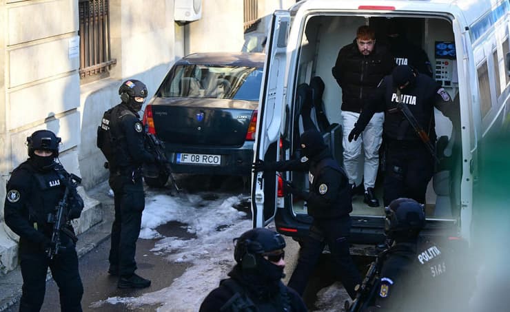 צרפת ברון סמים פושע מוחמד אמרה עמרה נמלט נתפס ב רומניה