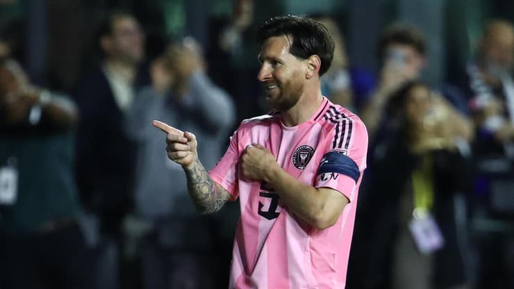 "שנה חדשה, אותו לאו מסי" (צילום: Leonardo Fernandez/Getty Images) מסי