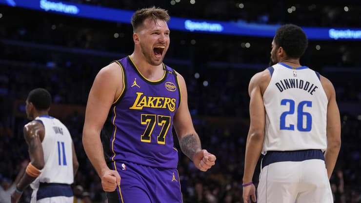 שחקן לוס אנגל'ס לייקרס לוקה דונצ'יץ'