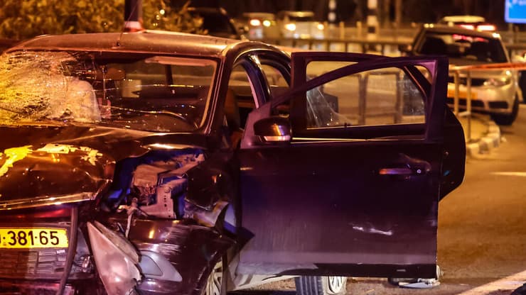 זירת הפיגוע בצומת גן שמואל, בה התנגש המחבל בניידת משטרה אחרי שביצע דריסה בצומת כרכור