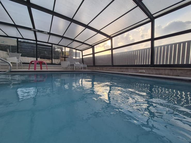 הבריכה של הווילה