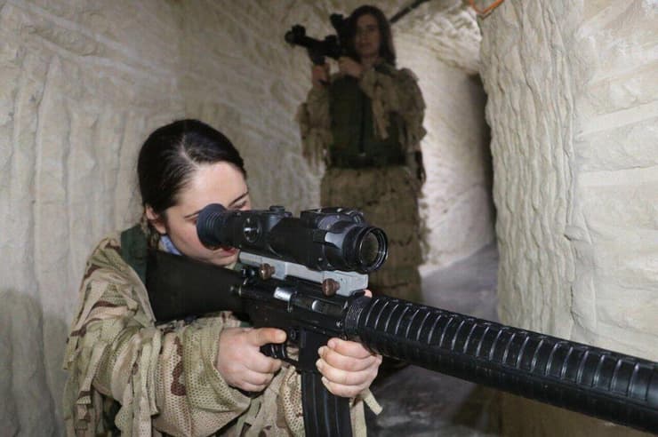 לוחמות כורדיות בסוריה 