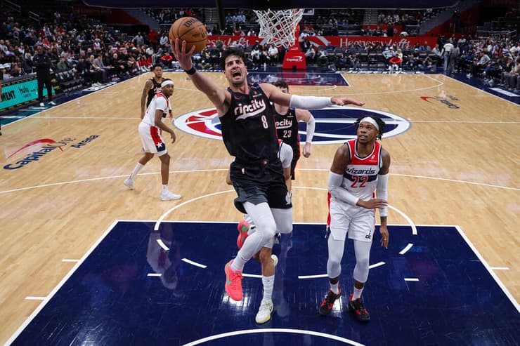 לא הקאמבק לו ציפה. אבדיה (צילום: Scott Taetsch / GETTY IMAGES NORTH AMERICA / AFP) אבדיה