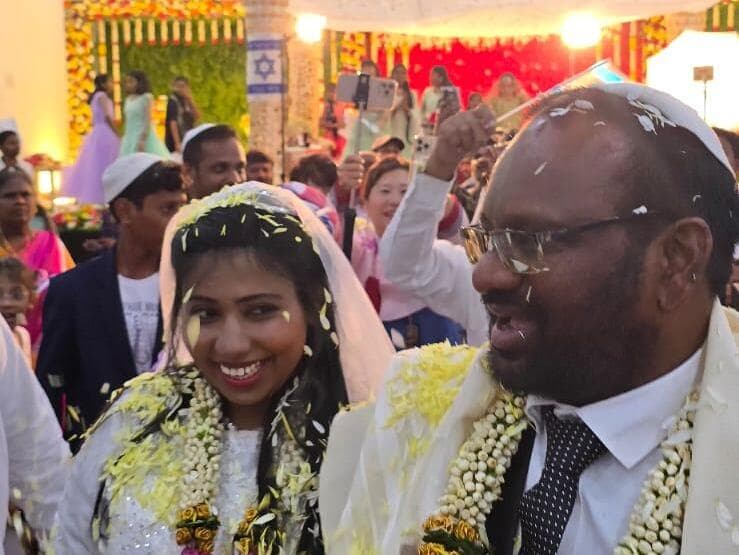 הרב יהושע יעקובי ורעייתו ציפורה (צילום: הרב אליהו בירנבוים / אור תורה סטון) הרב יהושע יעקובי ורעייתו ציפורה