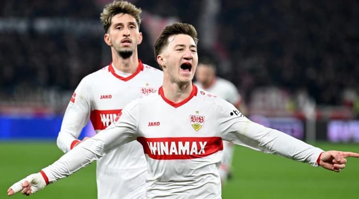 אנג'לו שטילר חוגג