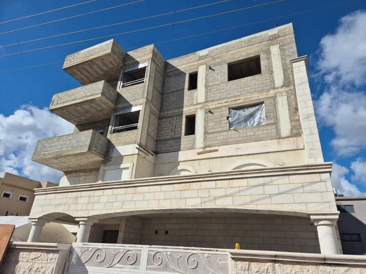 ביתו של איהם נאסר - סגן אלוף ישראל בשחייה שם  נהרג בשוגג והוא חף מפשע