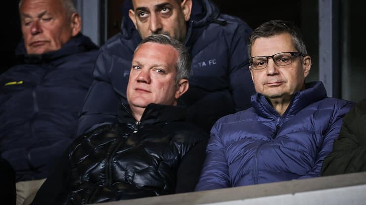 בן מנספורד וג'ק אנגלידיס