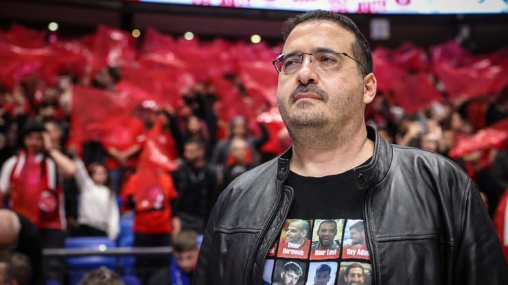 מכוון גבוה. עופר ינאי (צילום: עוז מועלם) בעלי הפועל ת"א עופר ינאי