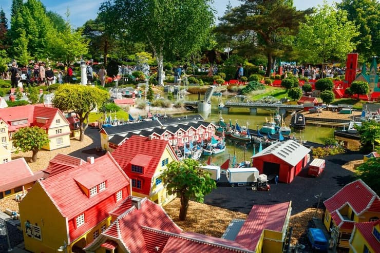 פארק השעשועים לגולנד (צילום: ElenaNoeva / Shutterstock) פארק השעשועים לגולנד