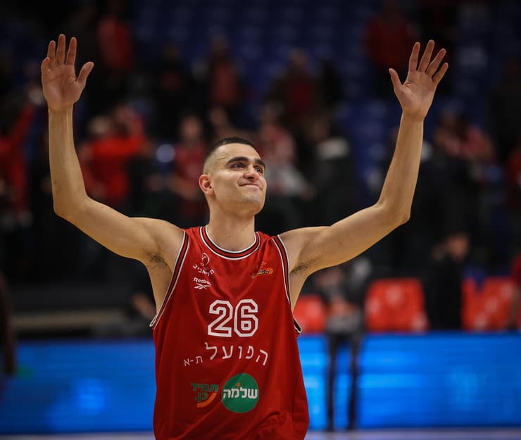 שחקן הפועל ת"א ים מדר