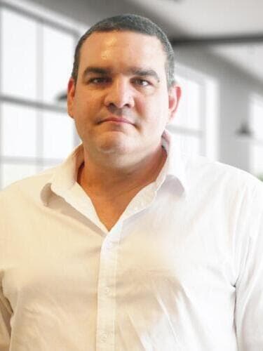 עו"ד שלי נחום