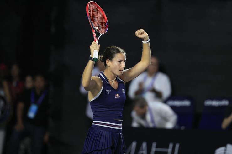 משחק מושלם. נבארו (צילום: REUTERS/Carlos Perez Gallardo) נבארו