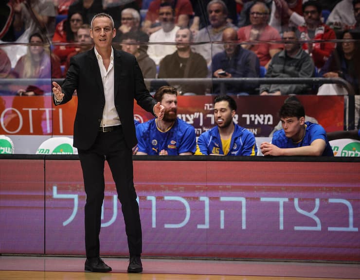 שלח מסר לשחקנים. עודד קטש (צילום: עוז מועלם) קטש