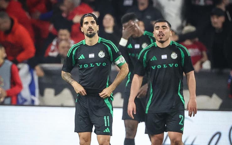 שחקני מכבי חיפה מאוכזבים בטרנר (צילום: הרצל יוסף) שחקני מכבי חיפה מאוכזבים