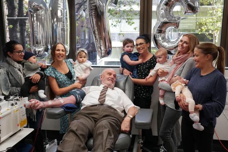 תורם אמריקני שבר את השיא ב-2022, אבל התועלת של האריסון נשארה ללא תחרות (צילום: שירות הדם של הצלב האדום האוסטרלי) אוסטרליה ג'יימס האריסון אלוף העולם ב תרומות דם מת