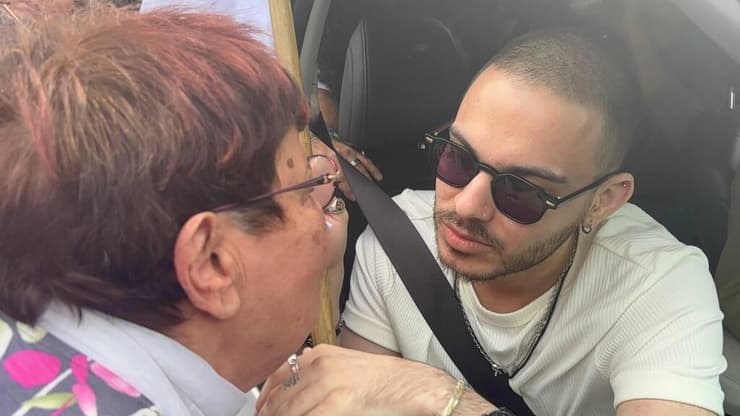 עומר ונקרט שב לביתו שבגדרה - זוכה בקבלת פנים חמה על ידי תושבי המושבה